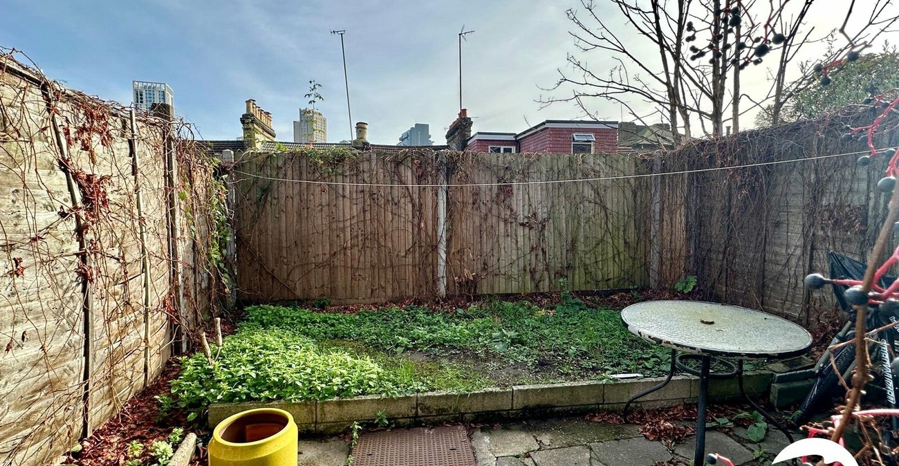 1 bedroom property for sale in London | Robinson Jackson