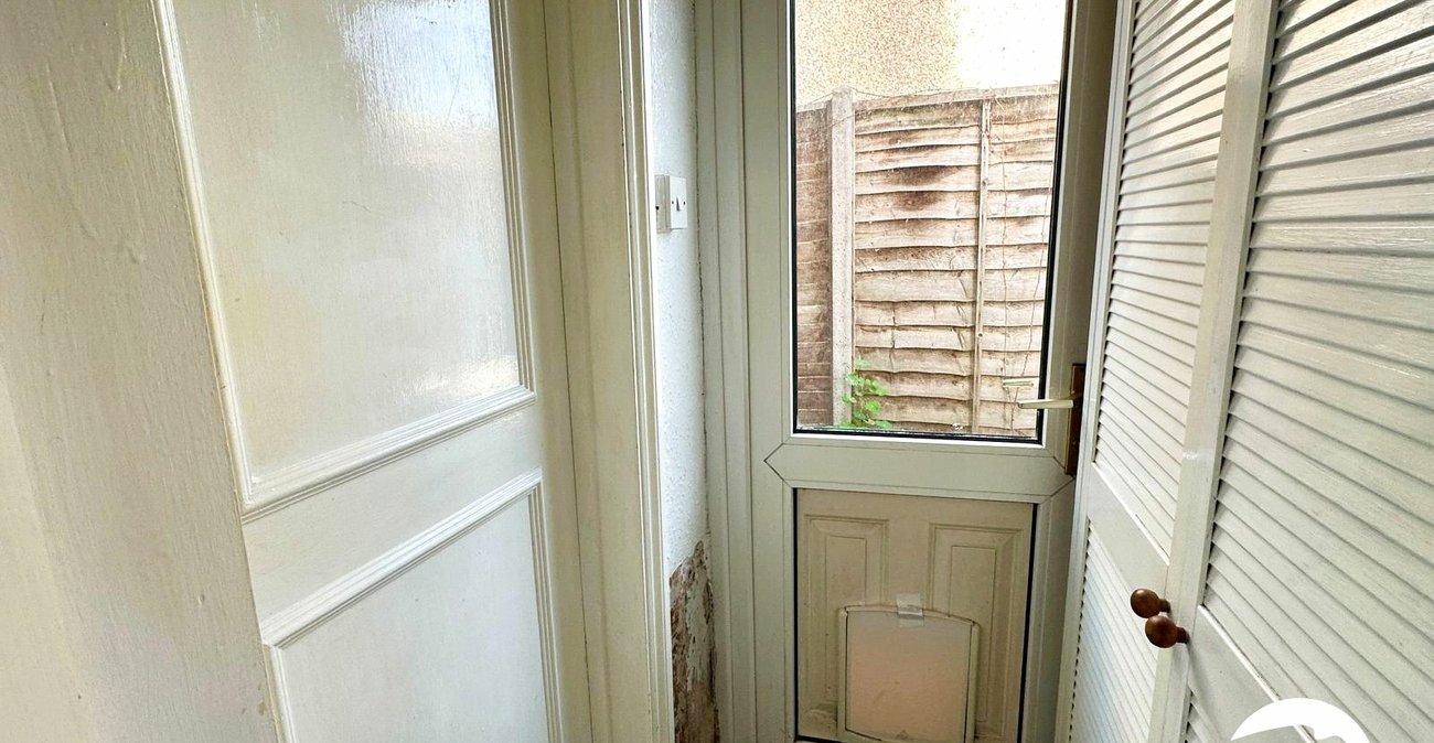 1 bedroom property for sale in London | Robinson Jackson