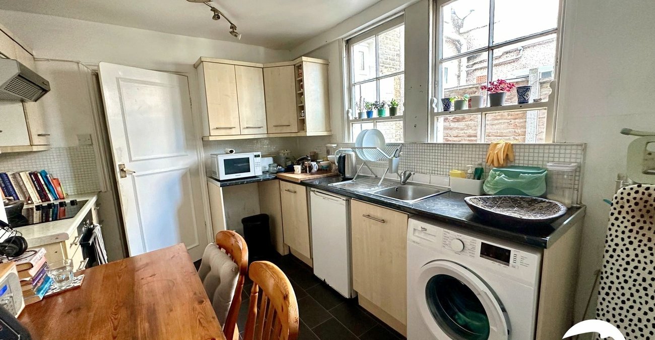 1 bedroom property for sale in London | Robinson Jackson