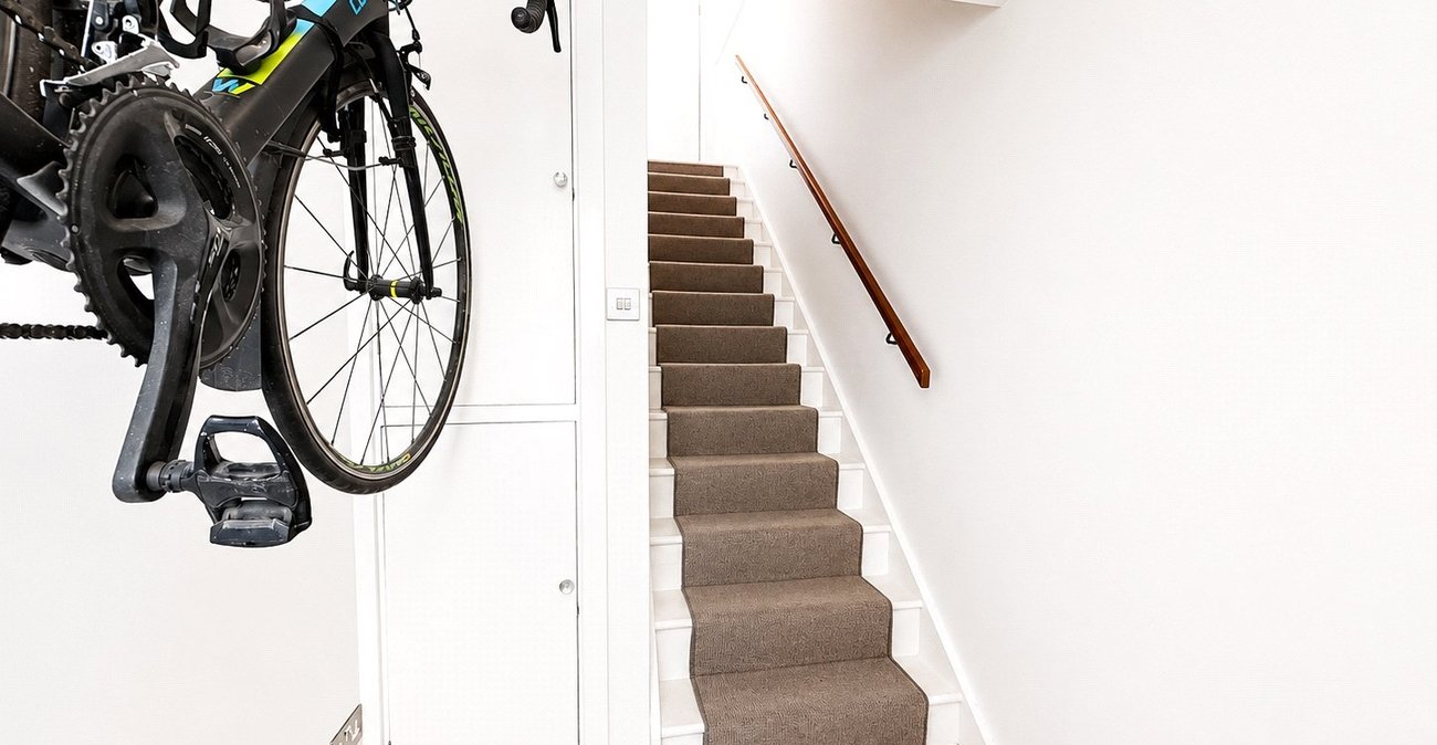 2 bedroom property for sale in London | Robinson Jackson