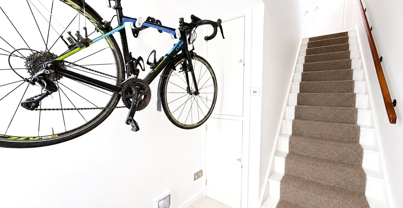 2 bedroom property for sale in London | Robinson Jackson