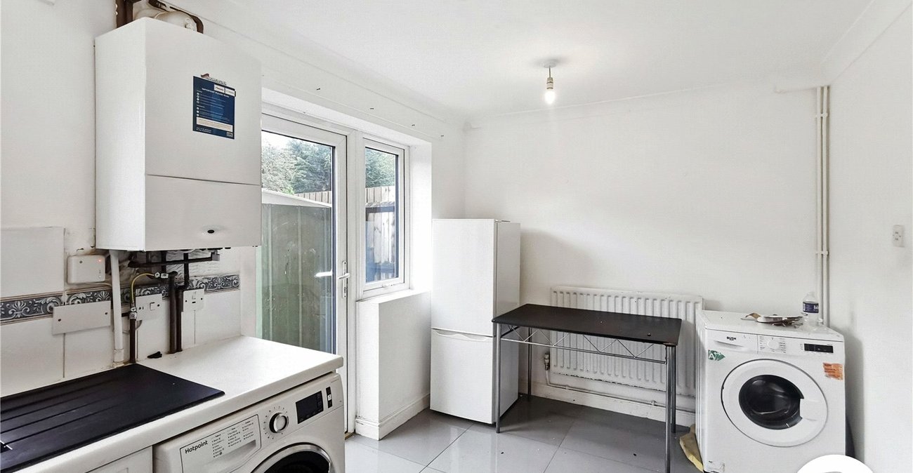 2 bedroom house for sale in Thamesmead | Robinson Jackson