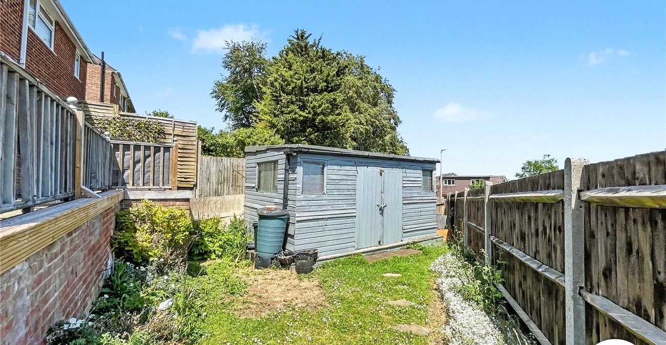 3 bedroom house for sale in Walderslade | Robinson Michael & Jackson