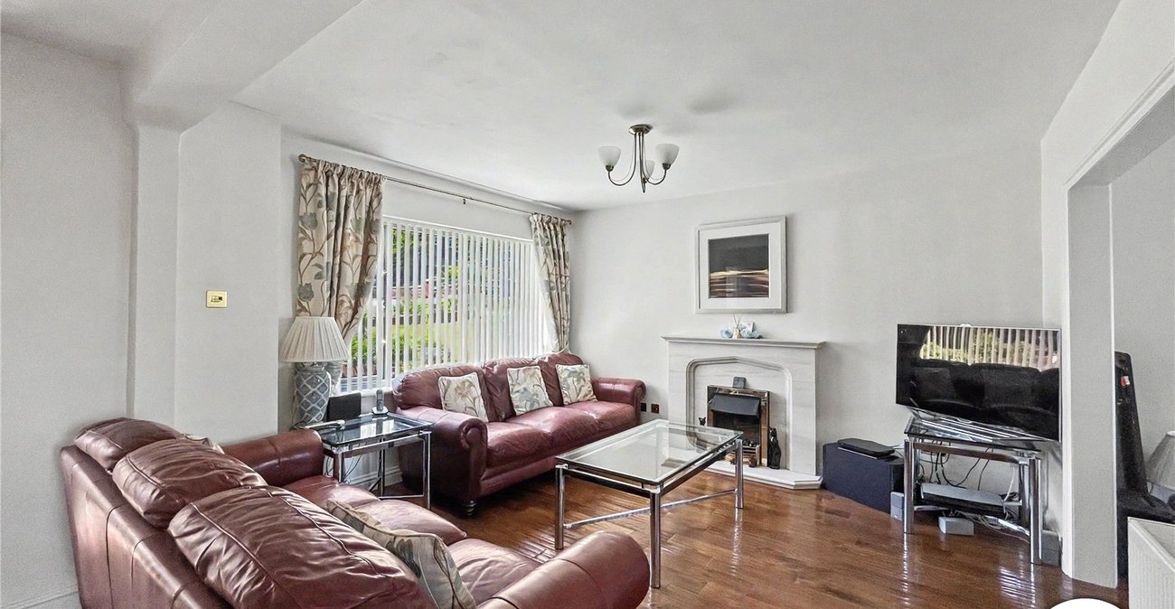 3 bedroom house for sale in Walderslade | Robinson Michael & Jackson