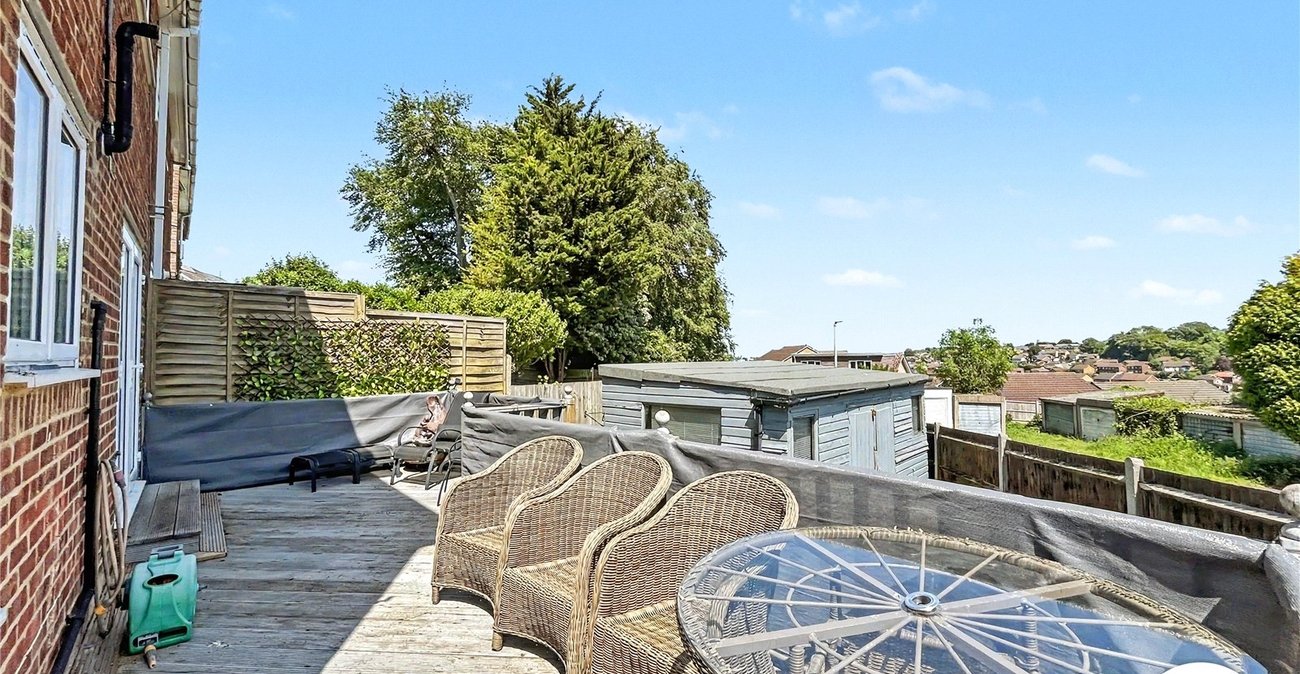 3 bedroom house for sale in Walderslade | Robinson Michael & Jackson