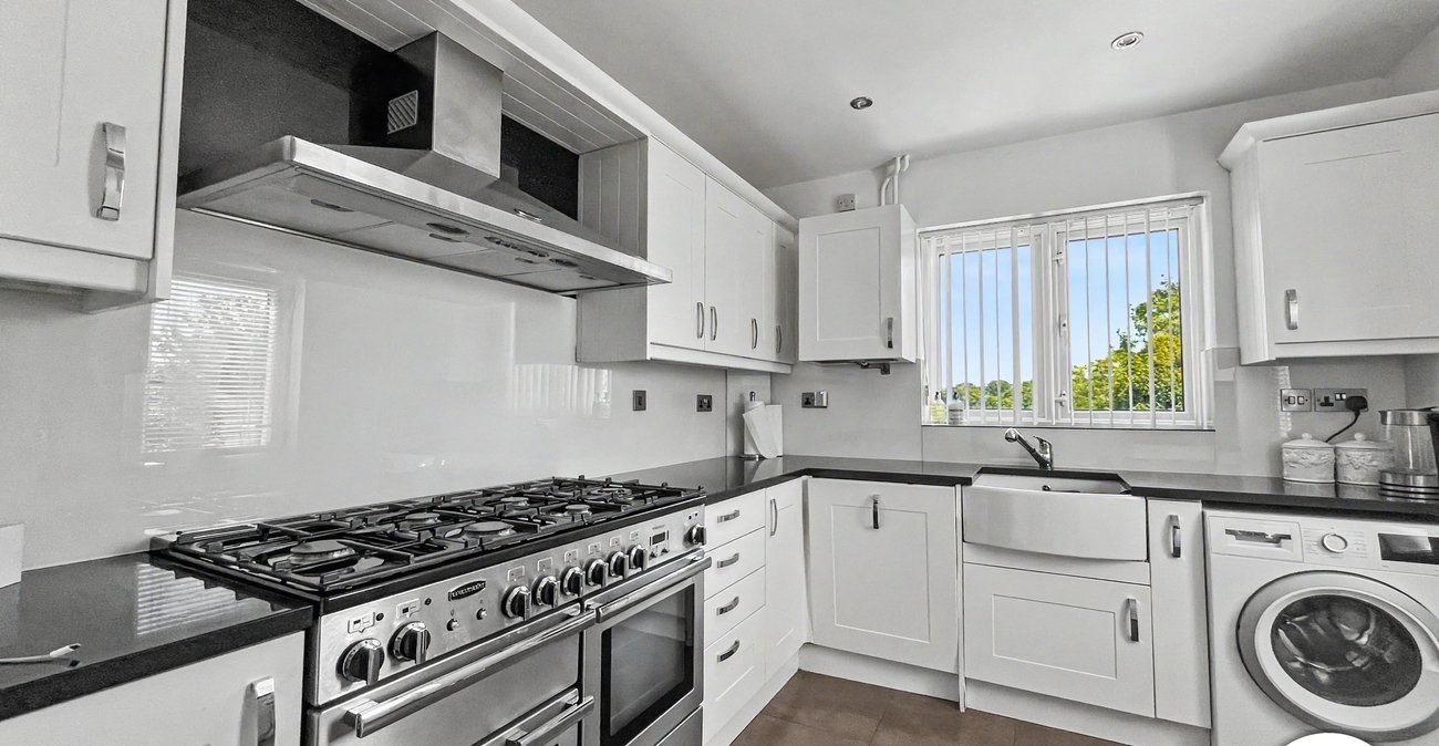 3 bedroom house for sale in Walderslade | Robinson Michael & Jackson