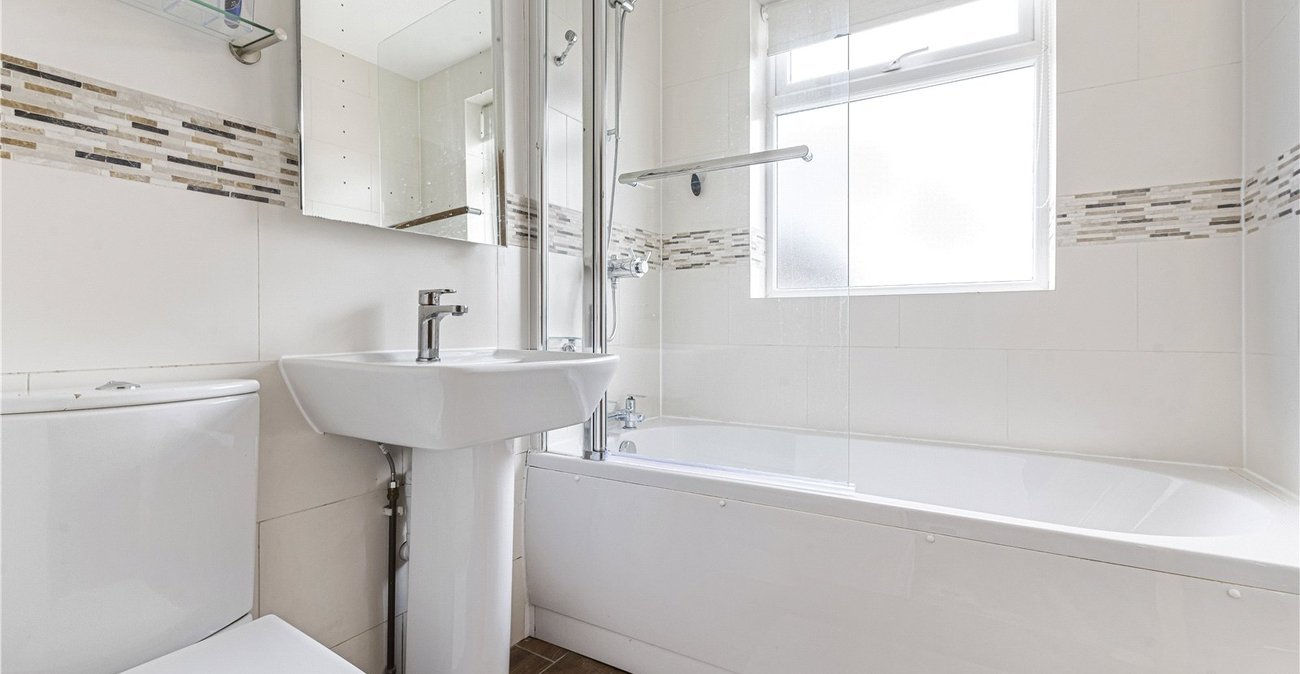 3 bedroom house for sale in Dartford | Robinson Jackson