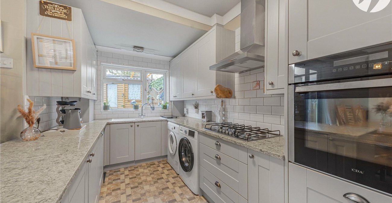 2 bedroom house for sale in Dartford | Robinson Jackson