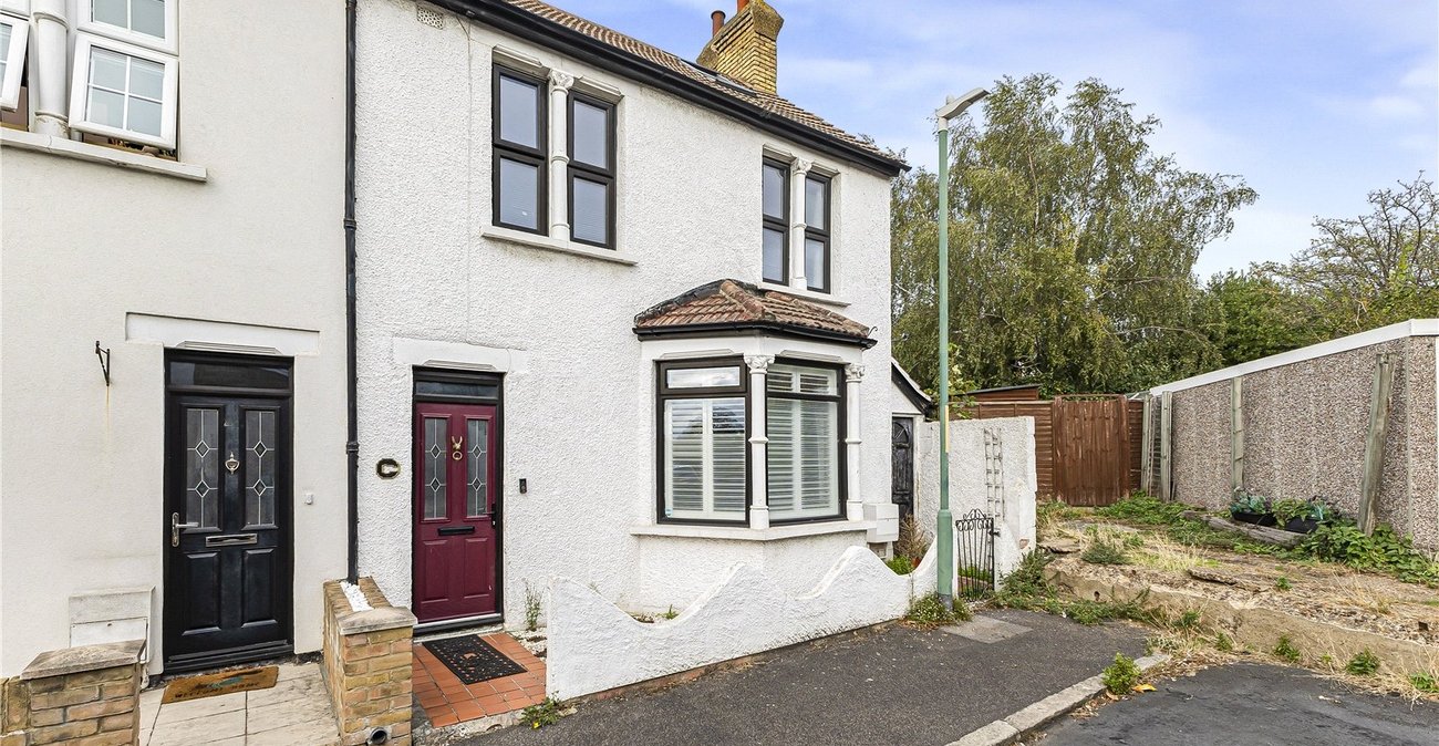 3 bedroom house for sale in Dartford | Robinson Jackson