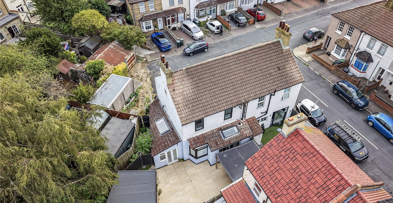 3 bedroom house for sale in Dartford | Robinson Jackson