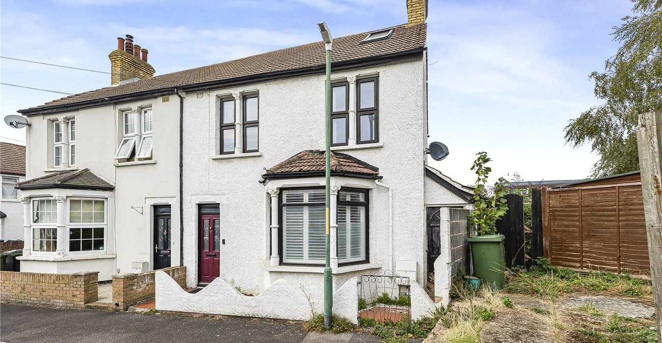 3 bedroom house for sale in Dartford | Robinson Jackson