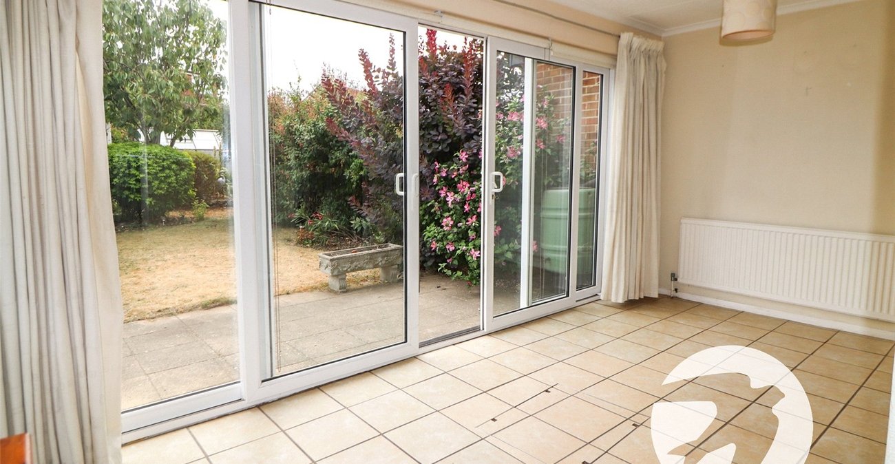 3 bedroom house for sale in Erith | Robinson Jackson
