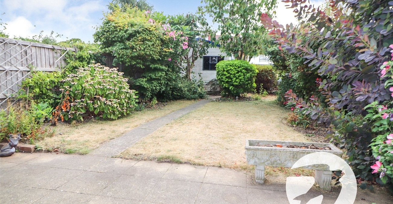 3 bedroom house for sale in Erith | Robinson Jackson