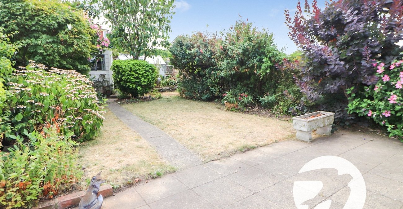 3 bedroom house for sale in Erith | Robinson Jackson
