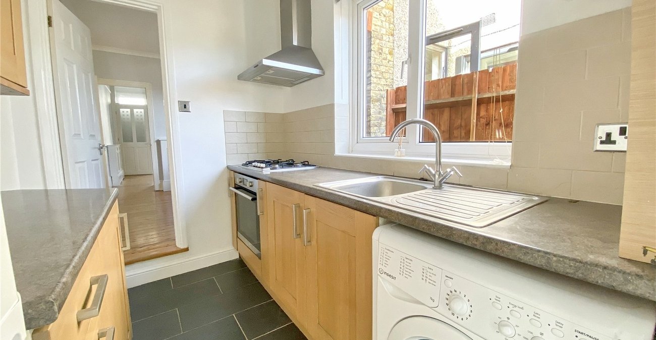 3 bedroom house for sale in Sidcup | Robinson Jackson