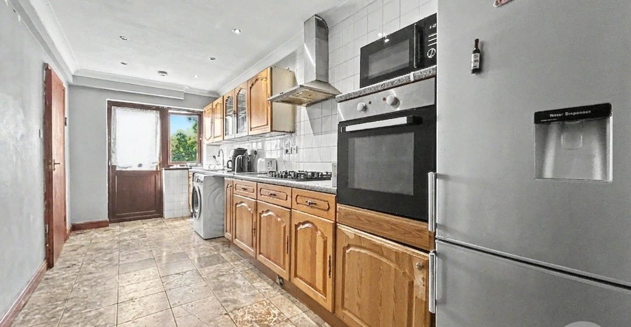 4 bedroom house for sale in South Welling | Robinson Jackson
