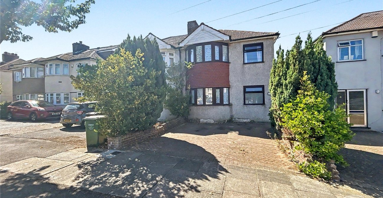 4 bedroom house for sale in South Welling | Robinson Jackson