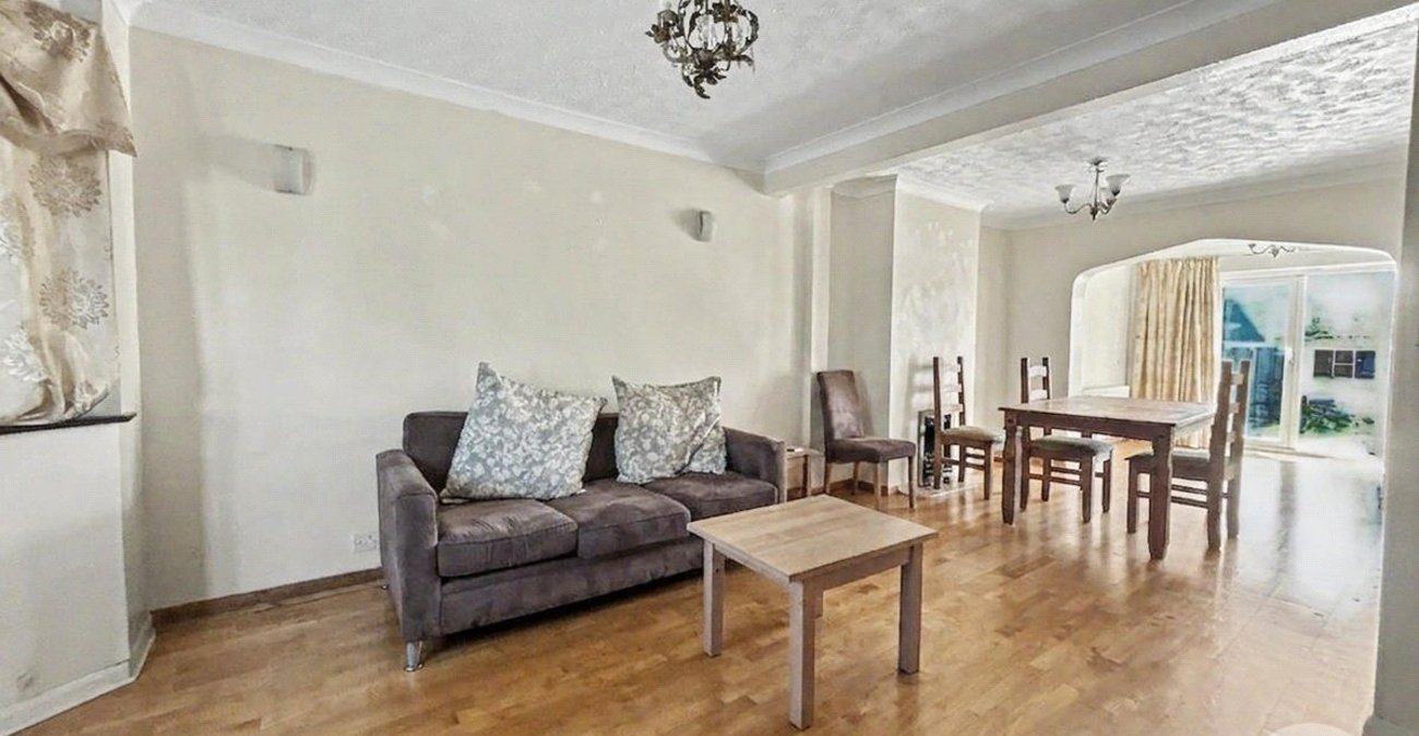 4 bedroom house for sale in South Welling | Robinson Jackson
