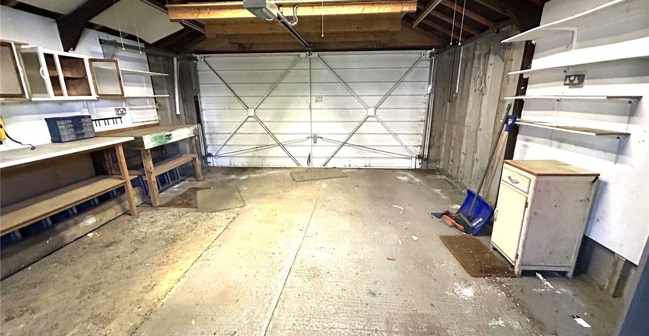 3 bedroom house for sale in South Welling | Robinson Jackson