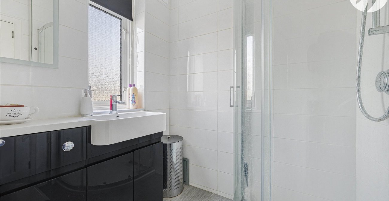 2 bedroom house to rent in South Welling | Robinson Jackson