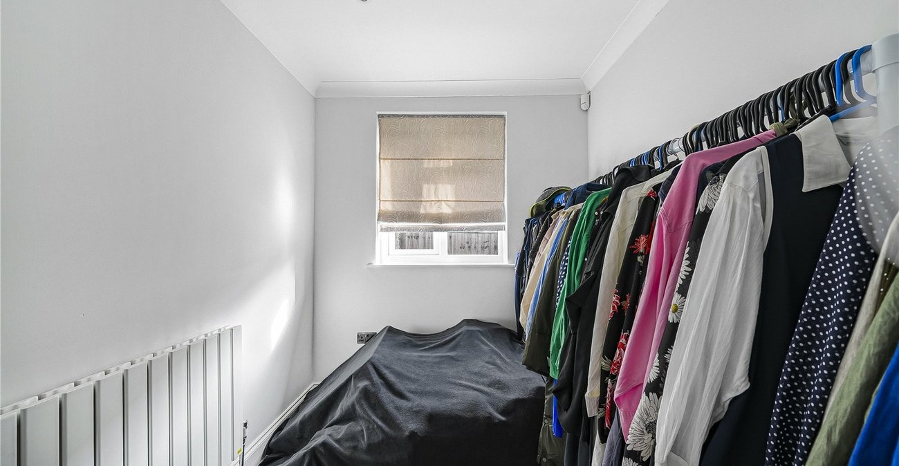 3 bedroom bungalow for sale in South Welling | Robinson Jackson