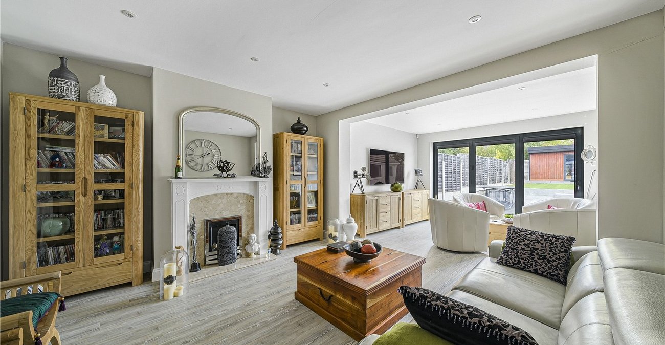 3 bedroom bungalow for sale in South Welling | Robinson Jackson