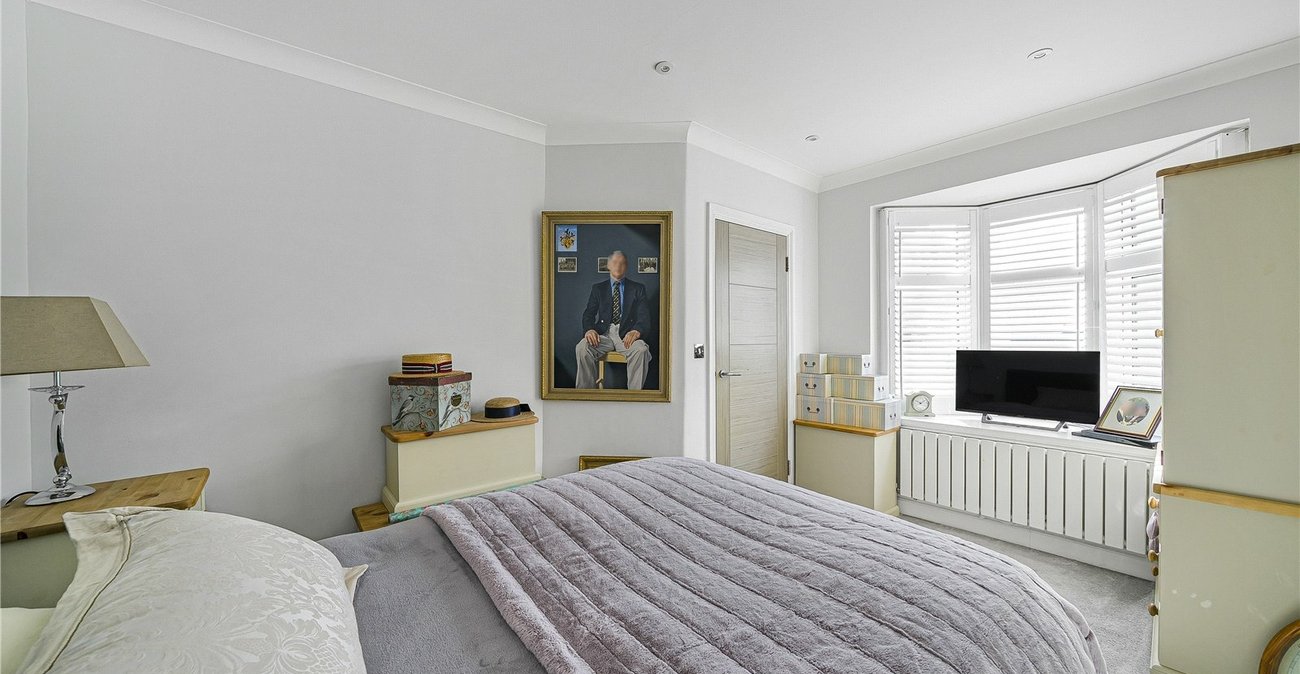 3 bedroom bungalow for sale in South Welling | Robinson Jackson