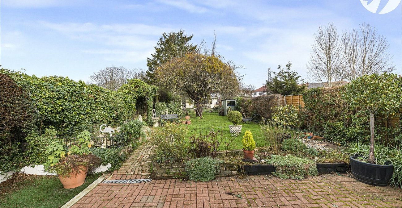 2 bedroom bungalow for sale in South Welling | Robinson Jackson