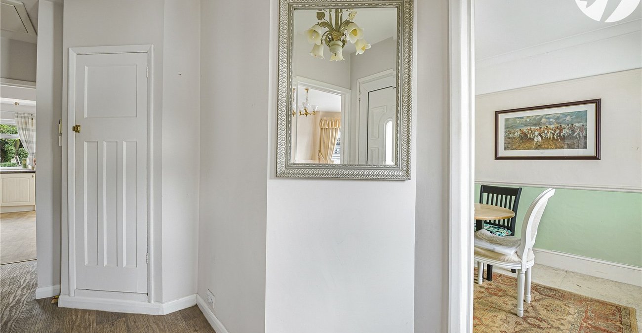 2 bedroom bungalow for sale in South Welling | Robinson Jackson