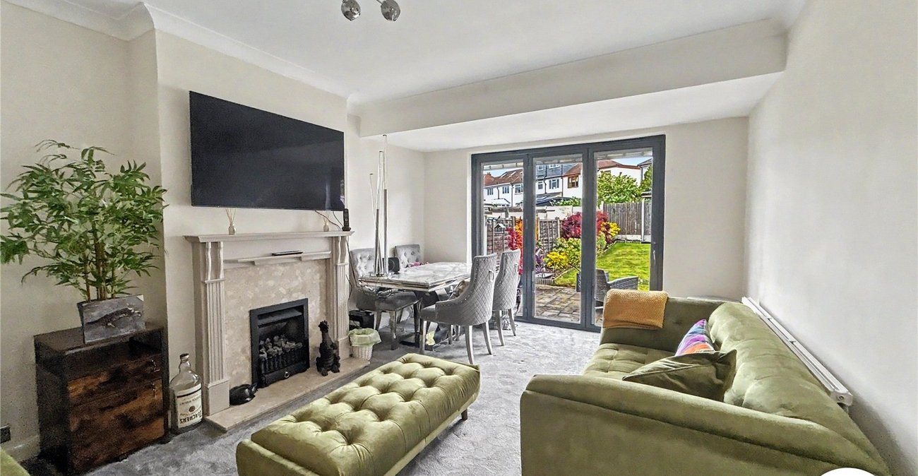 2 bedroom bungalow for sale in Welling | Robinson Jackson