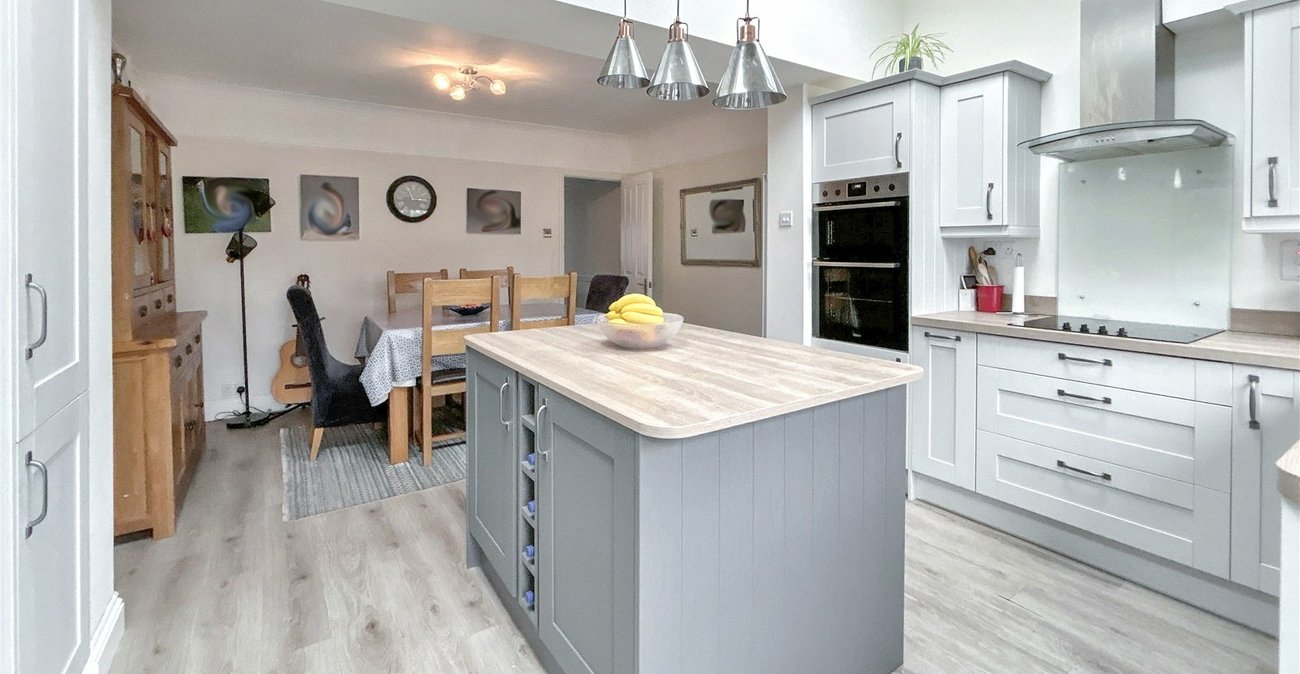 3 bedroom house for sale in Welling | Robinson Jackson