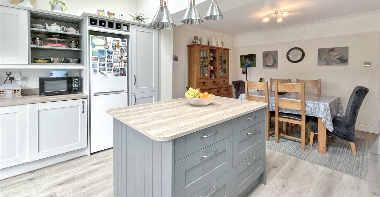 3 bedroom house for sale in Welling | Robinson Jackson