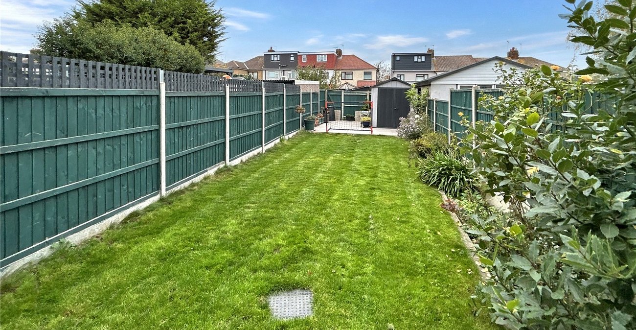 3 bedroom house for sale in Welling | Robinson Jackson