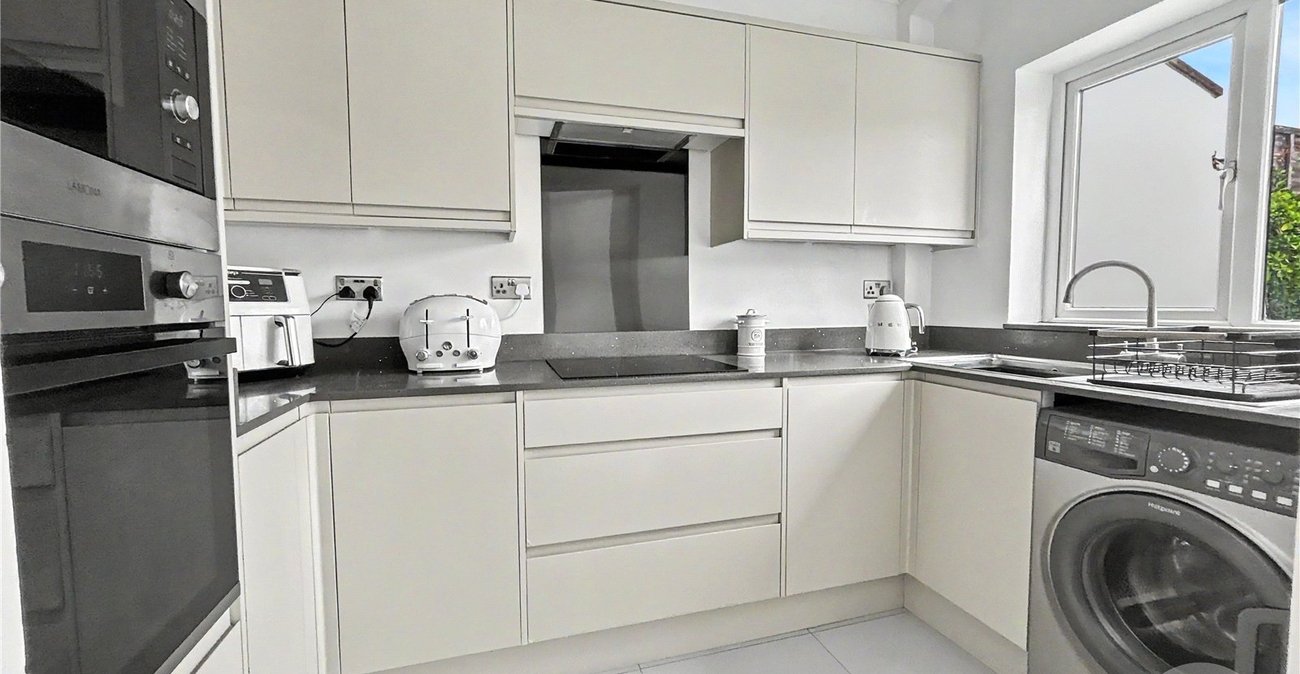 3 bedroom house for sale in Welling | Robinson Jackson