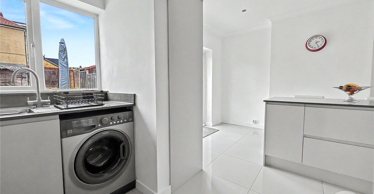 3 bedroom house for sale in Welling | Robinson Jackson