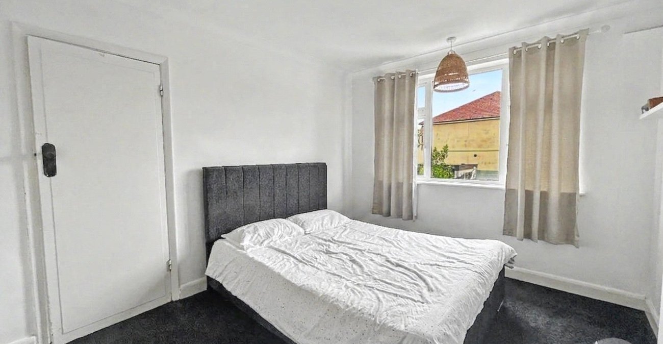 3 bedroom house for sale in Welling | Robinson Jackson
