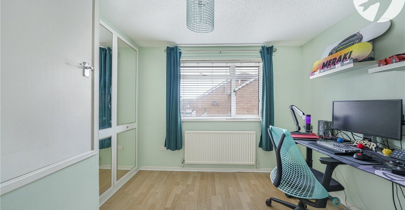 2 bedroom house for sale in Chalk | Robinson Michael & Jackson