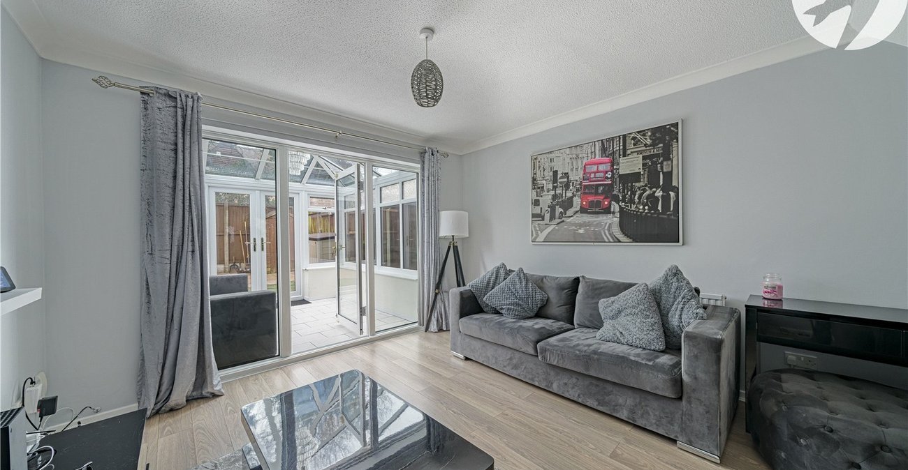 2 bedroom house for sale in Chalk | Robinson Michael & Jackson