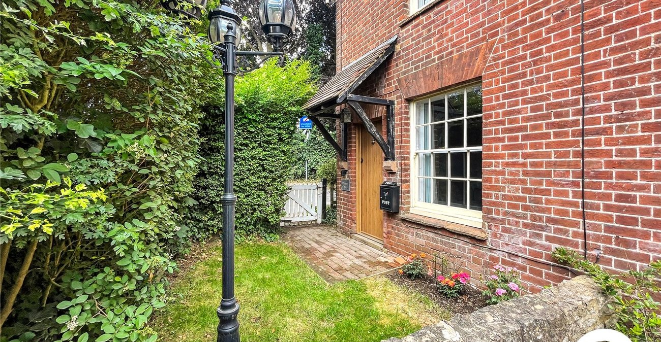 2 bedroom house for sale in Langley | Robinson Michael & Jackson