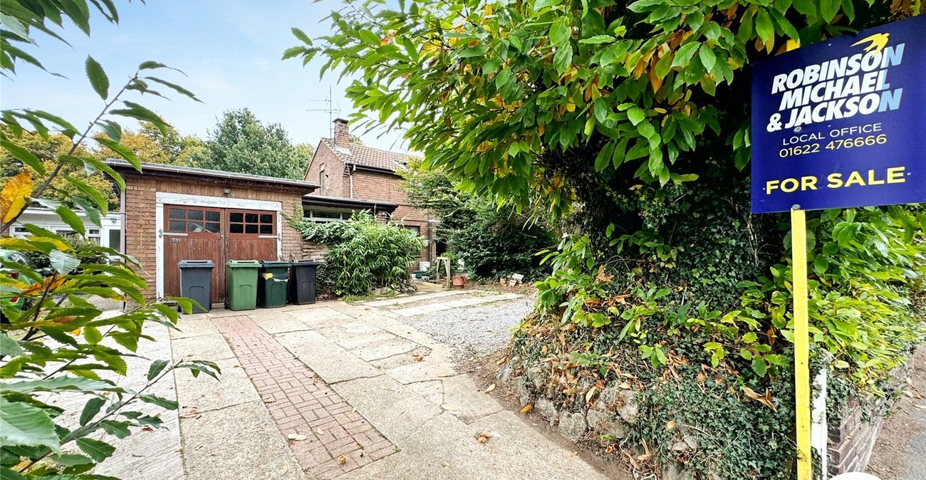 3 bedroom house for sale in Maidstone | Robinson Michael & Jackson