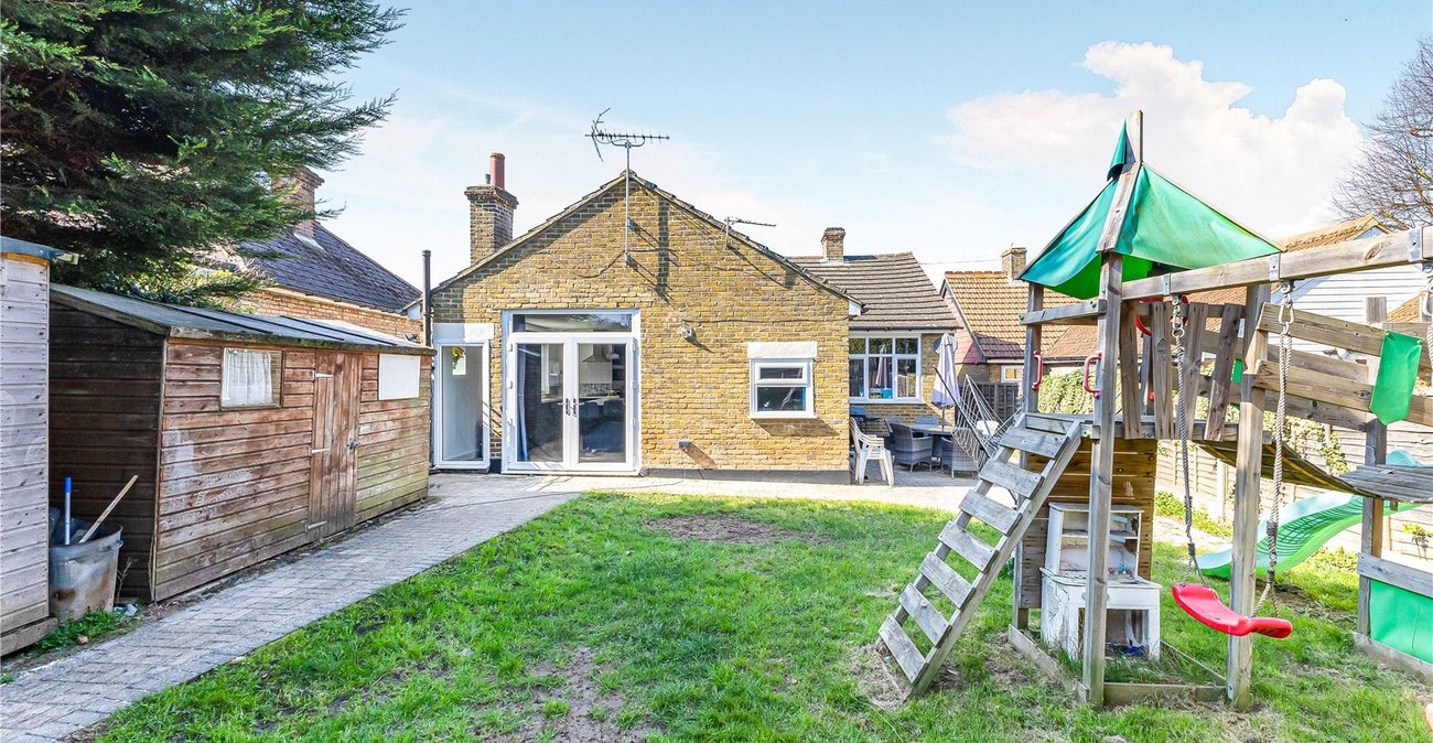 3 bedroom bungalow for sale in Maidstone | Robinson Michael & Jackson