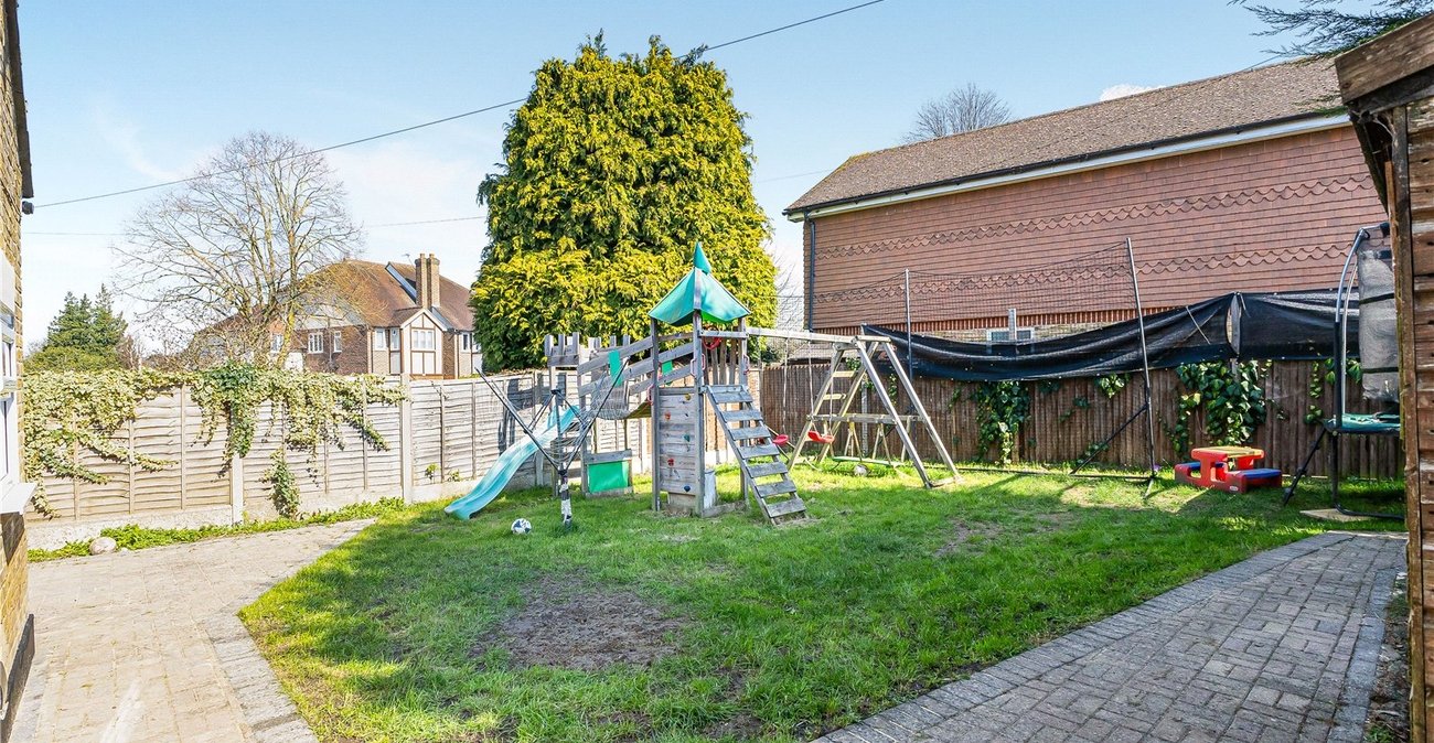 3 bedroom bungalow for sale in Maidstone | Robinson Michael & Jackson