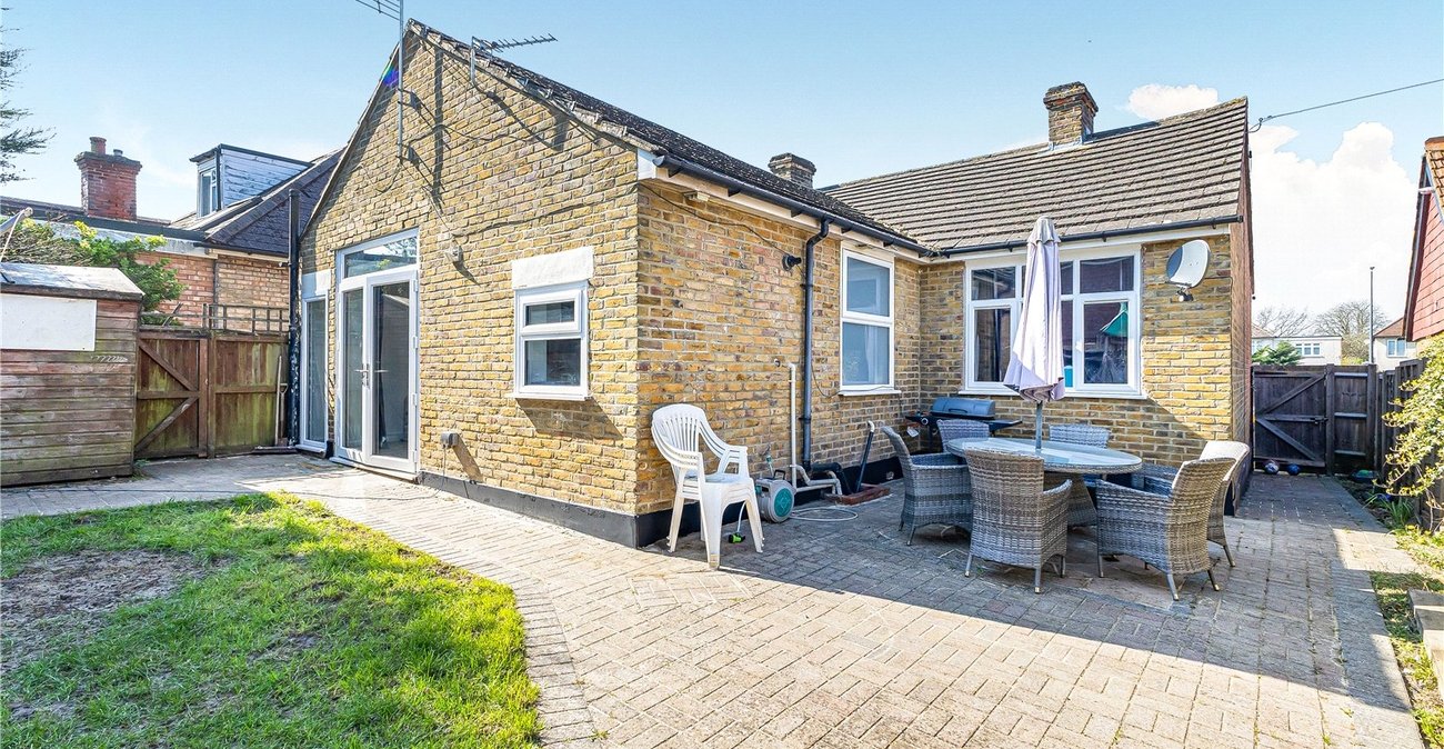 3 bedroom bungalow for sale in Maidstone | Robinson Michael & Jackson