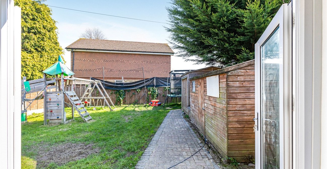 3 bedroom bungalow for sale in Maidstone | Robinson Michael & Jackson