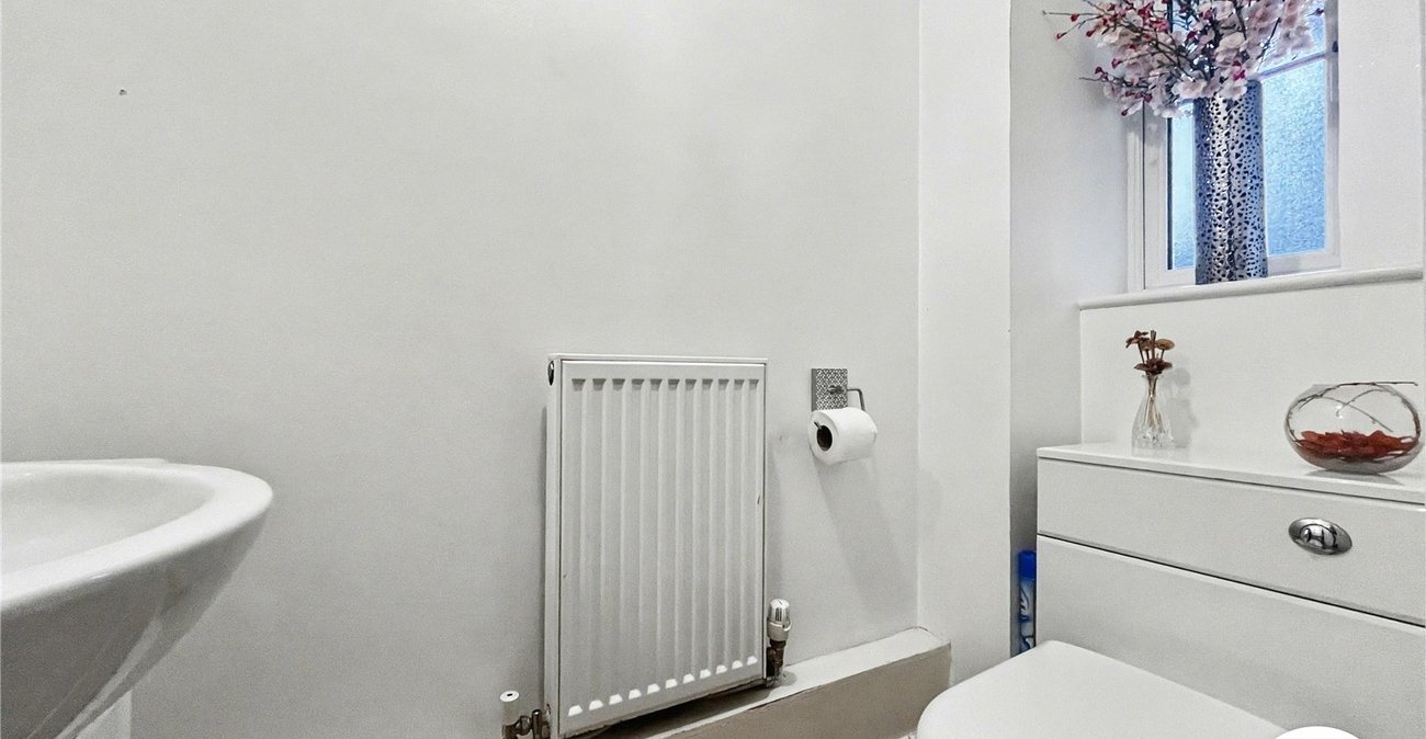 3 bedroom house for sale in Rochester | Robinson Michael & Jackson