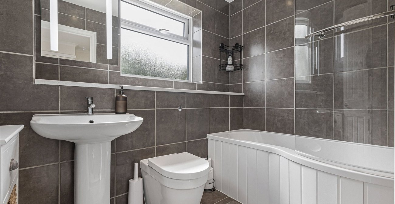 3 bedroom house for sale in Rochester | Robinson Michael & Jackson