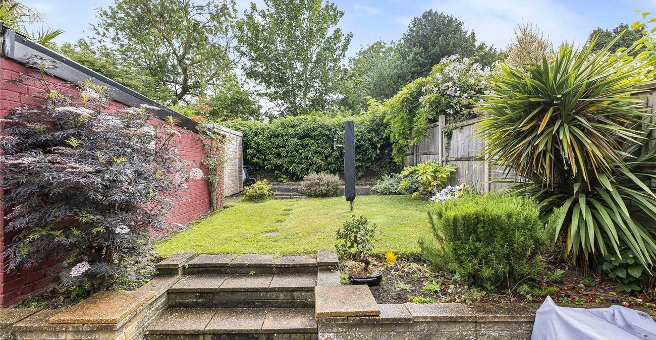 3 bedroom house for sale in Rochester | Robinson Michael & Jackson