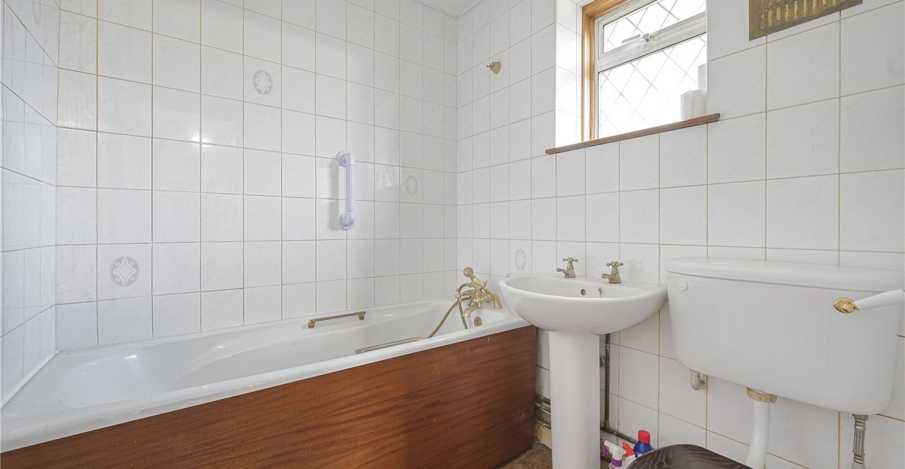 3 bedroom house for sale in Crayford | Robinson Jackson