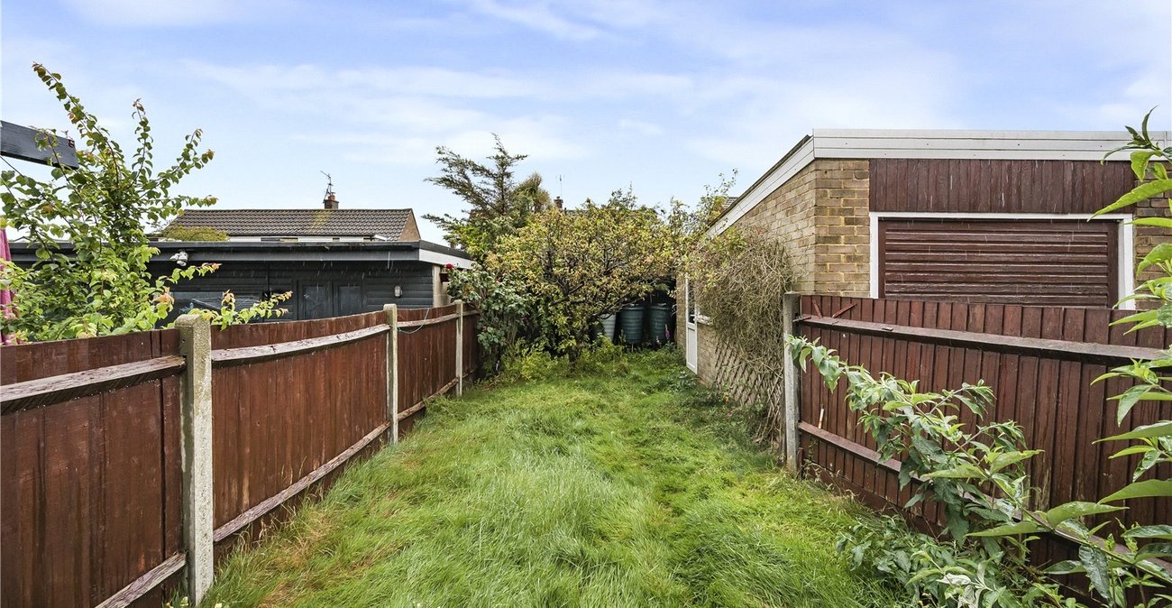 3 bedroom house for sale in Crayford | Robinson Jackson