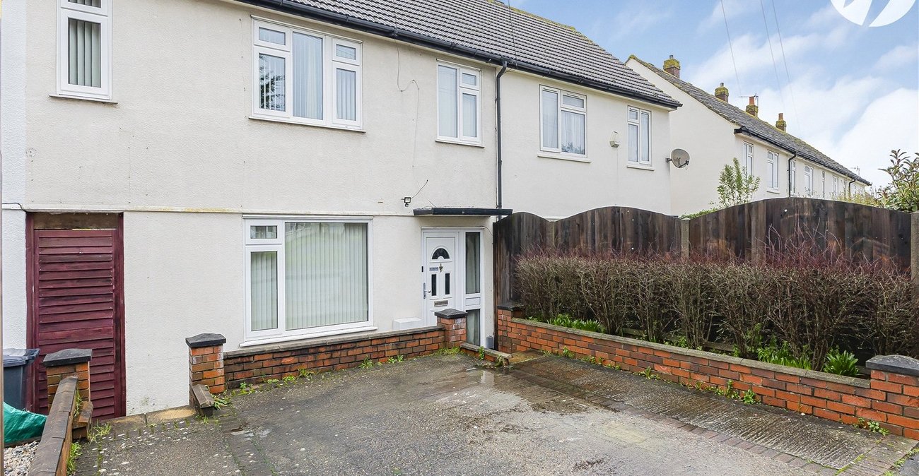 3 bedroom house for sale in Kent | Robinson Jackson